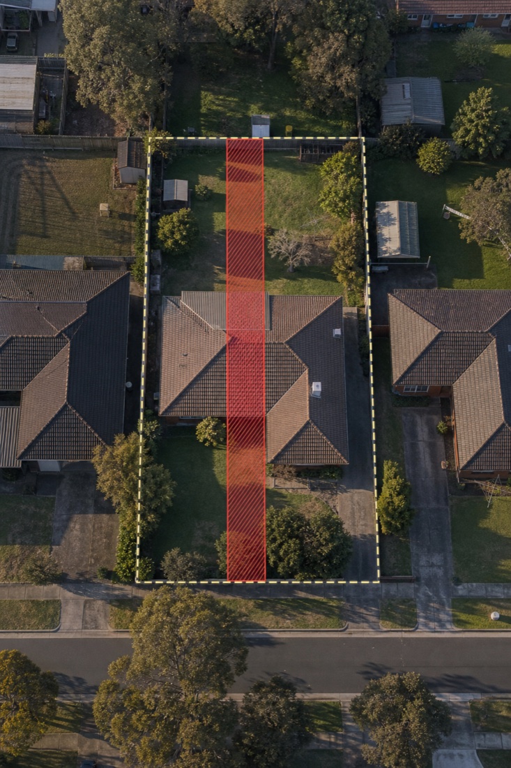Schematic site plan: a strip through the middle of the block that is not on the vendor’s title